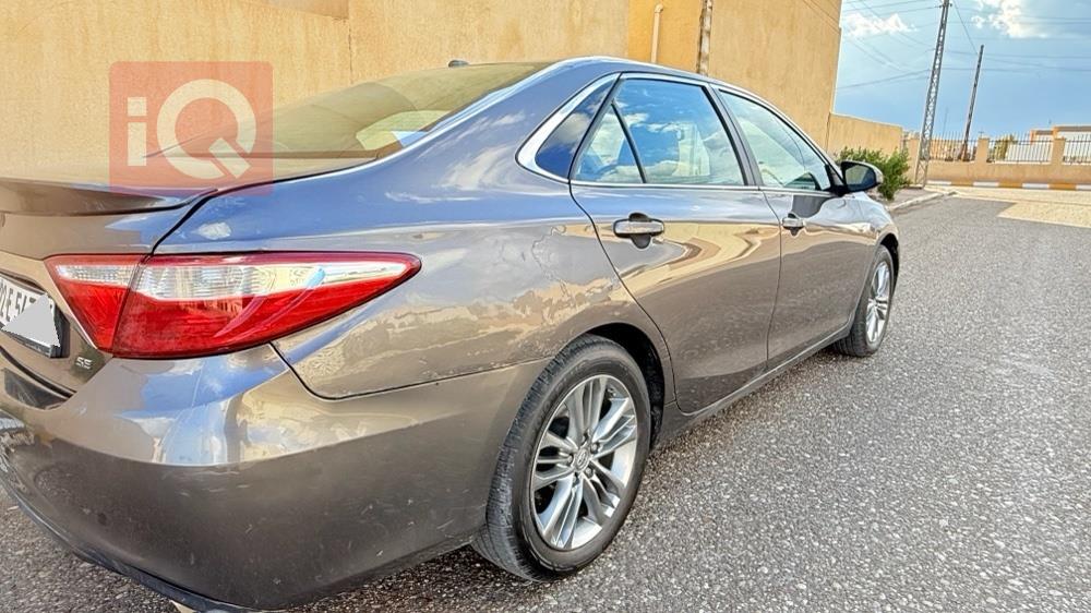 تۆیۆتا کامری